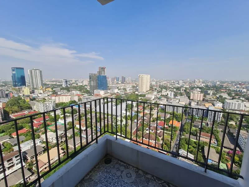 Icon III, Bangkok, 858 Sukhumvit Road, Khlong Tan Nua, Watthana, Bangkok, 2 Bedrooms, 119 sqm, Condo For Rent, by Juthabhorn Uppachit (Amy), 500443408 - DDproperty.com