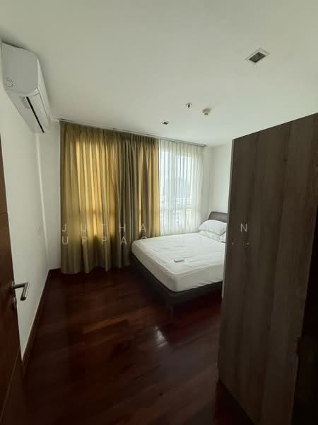 Sukhumvit City Resort, Bangkok, 51 Soi Sukhumvit 11, Khlongtoei Nua, Watthana, Bangkok, 2 Bedrooms, 97 sqm, Condo For Rent, by Juthabhorn Uppachit (Amy), 500443410 - DDproperty.com