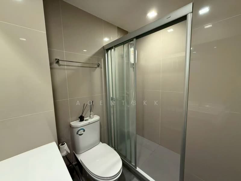 IDEO Sathorn-Wongwian Yai, Bangkok, 219 Soi Krung Thonburi 1, Khlong Ton Sai, Khlong San, Bangkok, 1 Bedroom, 27 sqm, Condo For Rent, by Agentbkk, 500443446 - DDproperty.com