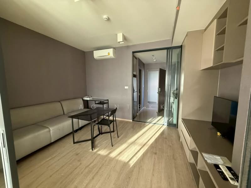 IDEO Sathorn-Wongwian Yai, Bangkok, 219 Soi Krung Thonburi 1, Khlong Ton Sai, Khlong San, Bangkok, 1 Bedroom, 35 sqm, Condo For Rent, by Agentbkk, 500443449 - DDproperty.com
