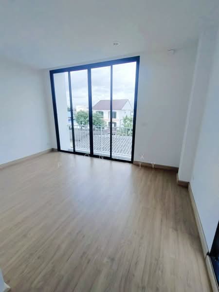 Storey Townhome, Sukhumvit 113, Samut Prakan, สุขุมวิท, Samrong Nua, Muang Samut Prakarn, Samut Prakan, 3 Bedrooms, 240 sqm, Townhouse For Sale, by Connex Property, 500443451 - DDproperty.com