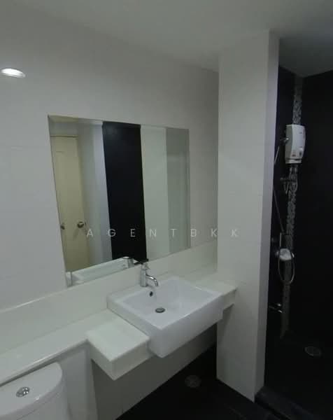 D65 Condominium, Bangkok, 396 Soi Sukhumvit 65 Sukhumvit Road, Phra Kanong Nua, Watthana, Bangkok, Studio, 35 sqm, Condo For Sale, by Agentbkk, 500443456 - DDproperty.com
