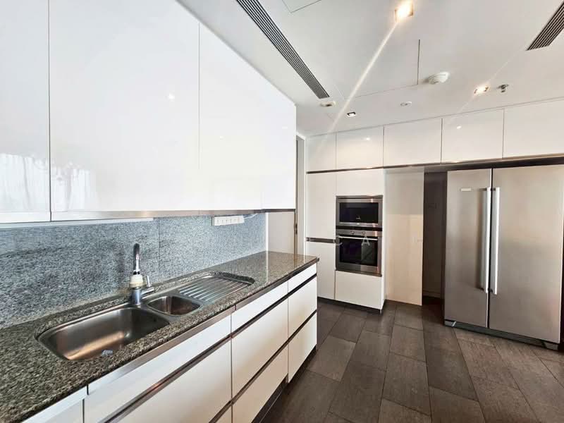 The Met Sathorn, Bangkok, 123 South Sathorn Road, Thung Maha Mek, Sathon, Bangkok, 3 Bedrooms, 196 sqm, Condo For Rent, by Simon Decalf, 500443469 - DDproperty.com