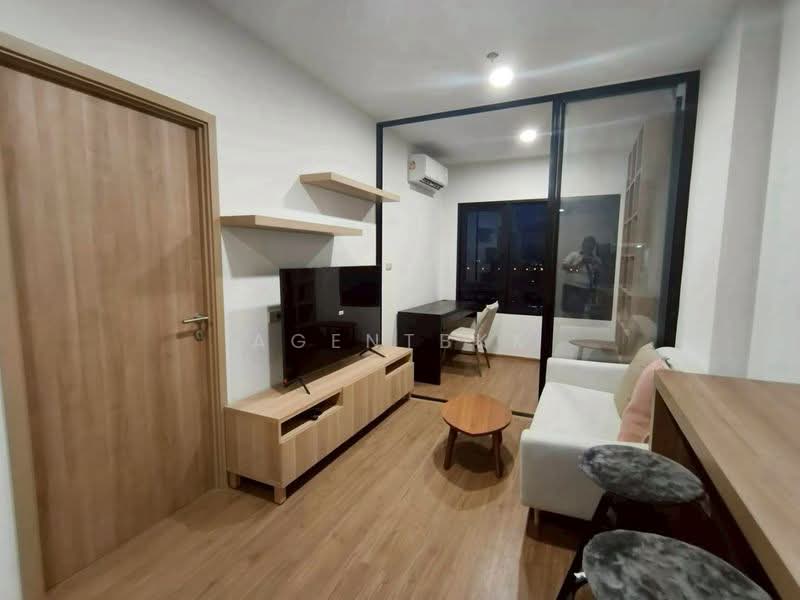 The Livin Phetkasem, Bangkok, 689 Petchkasem Road, Bang Wa, Phasi Charoen, Bangkok, 1 Bedroom, 38 sqm, Condo For Rent, by Agentbkk, 500443471 - DDproperty.com