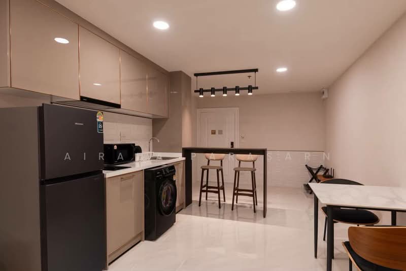 State Tower, Bangkok, 1055 Silom Road, Silom, Bang Rak, Bangkok, 1 Bedroom, 68 sqm, Condo For Rent, by Airada Parasarn, 500443496 - DDproperty.com