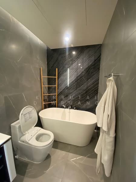 The Reserve Sukhumvit 61, Bangkok, 78 Soi Sukhumvit 61, Khlong Tan Nua, Watthana, Bangkok, 2 Bedrooms, 92 sqm, Condo For Rent, by Kanrutai Dawruang, 500443513 - DDproperty.com