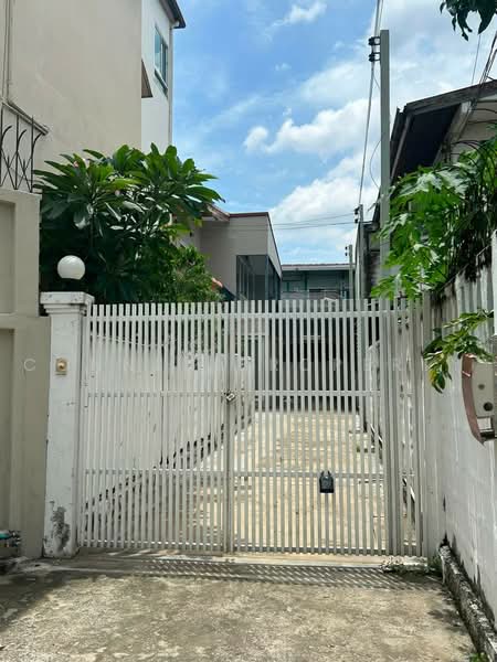 2 storey detached house near MRT Sutthisan, Bangkok, , Samsen Nok, Huai Khwang, Bangkok, 4 Bedrooms, 21 sqm, Single Detached House For Sale, by Connex Property, 500443598 - DDproperty.com