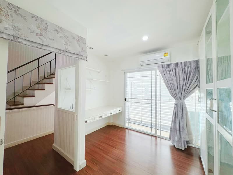 Leon Sukhumvit 62, Bangkok, Soi Sampopnaruemit, Bang Chak, Phra Khanong, Bangkok, 3 Bedrooms, 200 sqm, Townhouse For Rent, by Thiya Chaysabut, 500443616 - DDproperty.com
