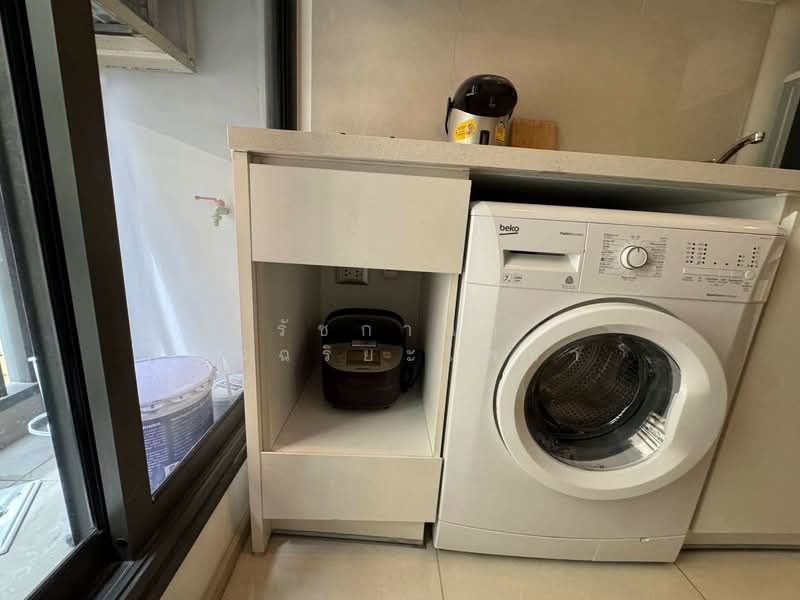 Rhythm Sukhumvit 42, Bangkok, Soi Sukhumvit 42, Sukhumvit Road, Phra Kanong, Khlong Toei, Bangkok, 1 Bedroom, 27 sqm, Condo For Rent, by รัชกานต์ อัจฉริยะโพธา, 500443617 - DDproperty.com