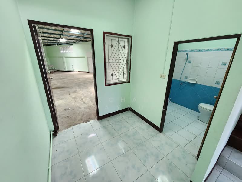 ทาวน์เฮ้าส์ เพชรเกษม 112, Bangkok, เพชรเกษม 112, Nong Kang Plu, Nong Khaem, Bangkok, 2 Bedrooms, 120 sqm, Townhouse For Sale, by Chekchanok Chuaynual, 500443639 - DDproperty.com