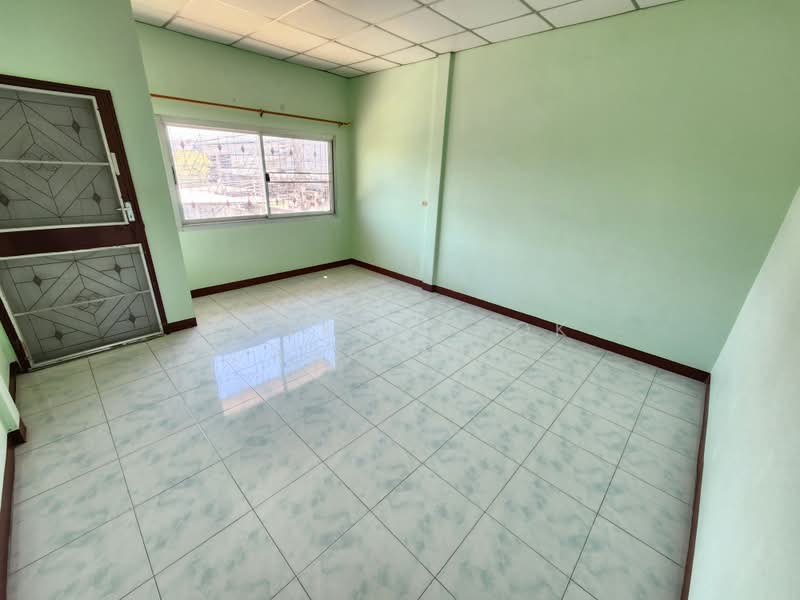 ทาวน์เฮ้าส์ เพชรเกษม 112, Bangkok, เพชรเกษม 112, Nong Kang Plu, Nong Khaem, Bangkok, 2 Bedrooms, 120 sqm, Townhouse For Sale, by Chekchanok Chuaynual, 500443639 - DDproperty.com