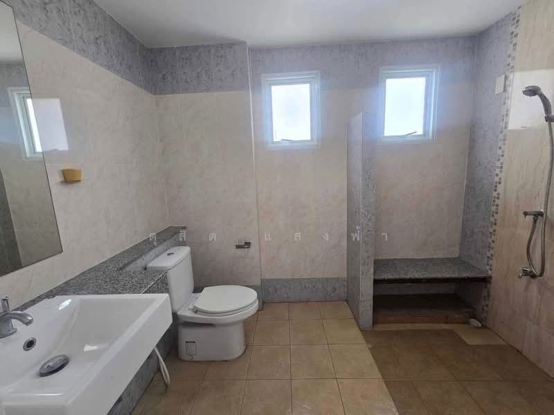 ให้เช่าบ้านแฝด ม.เลควัลเล่ย์ บ่อวิน ศรีราชา, Chon Buri (Pattaya), Bo Win, Si Racha, Chon Buri (Pattaya), 3 Bedrooms, 120 sqm, Semi-Detached House (Twin House) For Rent, by Dusit Saengfa, 500443680 - DDproperty.com