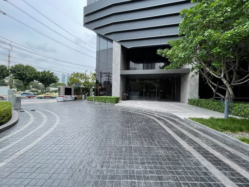 Coco Parc, Bangkok, 1150 Rama 4 Road, Khlong Toei, Bangkok, 3 Bedrooms, 109 sqm, Condo For Rent, by Bangkok Residential, 500443718 - DDproperty.com
