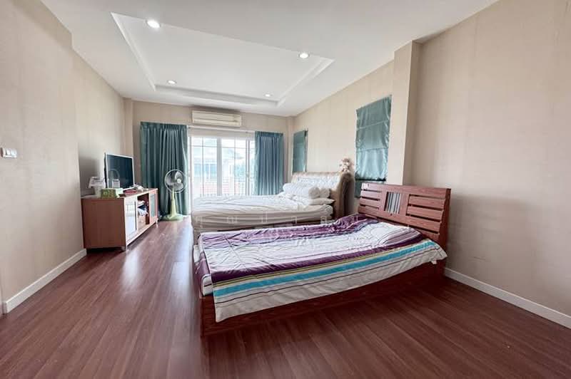 Thanasiri Ratchapruek-Thanamnon, Nonthaburi, Thanam Non Road-Wat Bot Don Phrom, Bang Krang, Muang Nonthaburi, Nonthaburi, 3 Bedrooms, 190 sqm, Single Detached House For Sale, by คุณปาล์ม, 500443732 - DDproperty.com