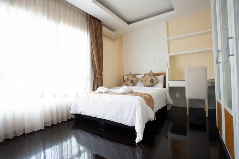42 Grand Residence, Bangkok, 24 Soi Sukhumvit 42, Phra Kanong, Khlong Toei, Bangkok, 1 Bedroom, 70 sqm, Apartment For Rent, by Vichai  Annavakulthorn, 500443745 - DDproperty.com