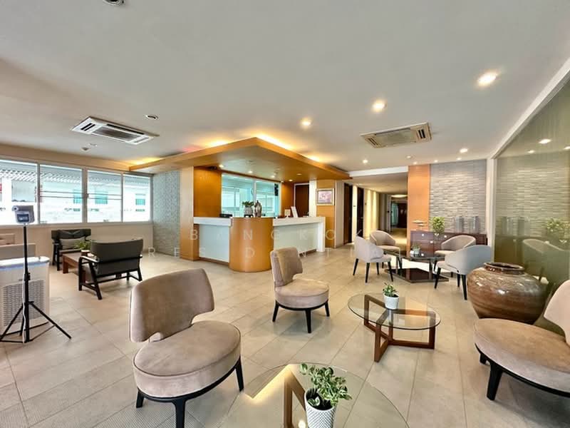 NS Residence, Bangkok, 96 Soi Charoenmitr, 10 Ekkamai Rd, Phra Kanong Nua, Watthana, Bangkok, 2 Bedrooms, 150 sqm, Apartment For Rent, by Bangkok Residential, 500443780 - DDproperty.com