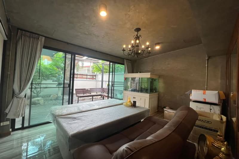 ซอยลาดพร้าว 41, กรุงเทพ, ถนนลาดพร้าว, จันทรเกษม, จตุจักร, กรุงเทพ, 150 ตร.ม., บ้านเดี่ยว ขาย, โดย คุณบี, 500443800 - DDproperty.com