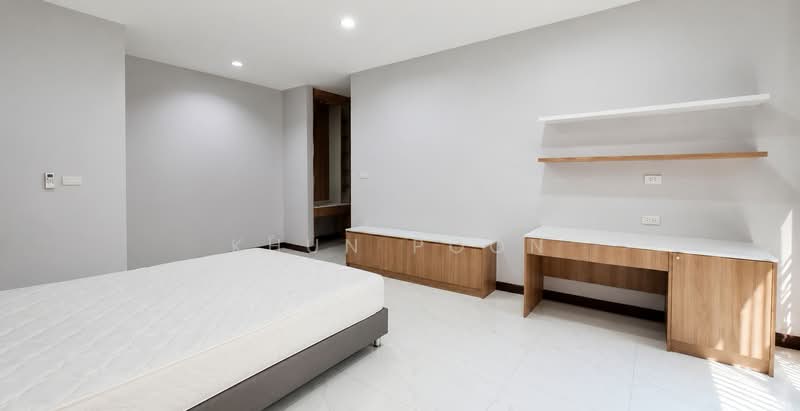 For Rent: Luxury 3-Storey Detached House | Pridi Banomyong 26 (Sukhumvit 71) | Company Registration, bangkok, ซอยปรีดีฯ 26, Khlong Tan Nua, Watthana, Bangkok, 4 Bedrooms, 735 sqm, Single Detached House For Rent, by Khun Poon, 500443811 - DDproperty.com