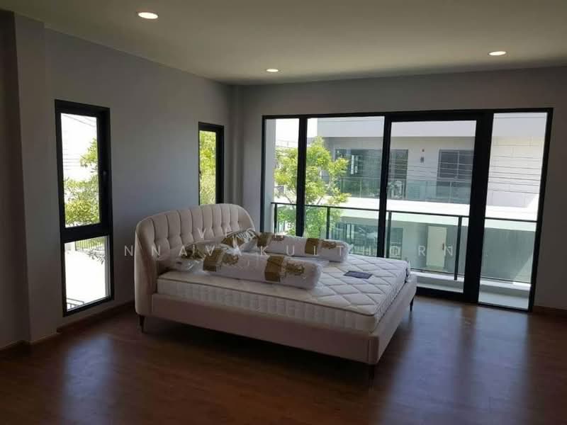 Centro Bangna, Samut Prakan, 111 Soi 3, Bang Kaeo, Bang Plee, Samut Prakan, 4 Bedrooms, 209 sqm, Single Detached House For Rent, by Vichai Annavakulthorn, 500443825 - DDproperty.com
