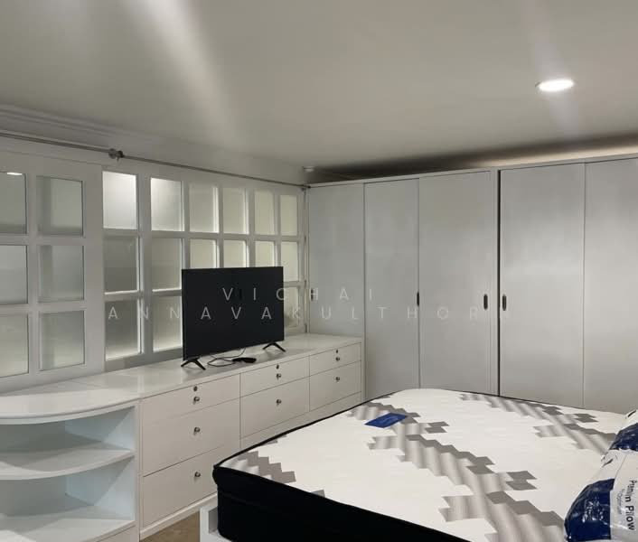 Diamond Tower, Bangkok, Silom, Bang Rak, Bangkok, 1 Bedroom, 74 sqm, Condo For Rent, by Vichai Annavakulthorn, 500443829 - DDproperty.com