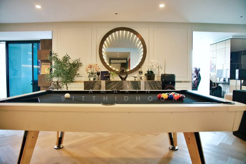 Fifty Fifth Tower, Bangkok, 84 Soi Sukhumvit 55, Sukhumvit Road, Khlong Tan Nua, Watthana, Bangkok, 4 Bedrooms, 275 sqm, Condo For Sale, by Amarin Sitthidhoon, 500443863 - DDproperty.com