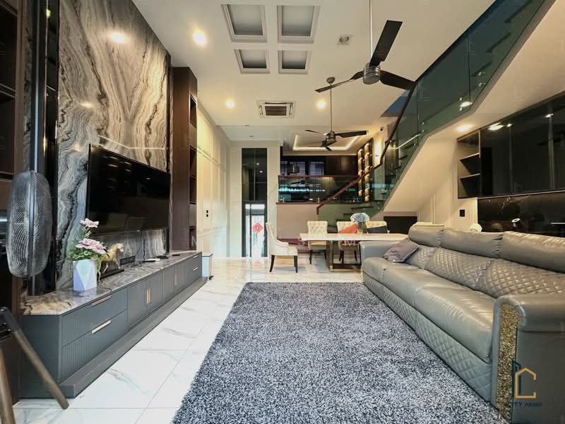 The Eight Chatuchak-Ratchada, Bangkok, Soi Lat Phrao 1 Yeak 25, Jom Phon, Chatuchak, Bangkok, 3 Bedrooms, 254 sqm, Townhouse For Sale, by Metas M, 500443891 - DDproperty.com