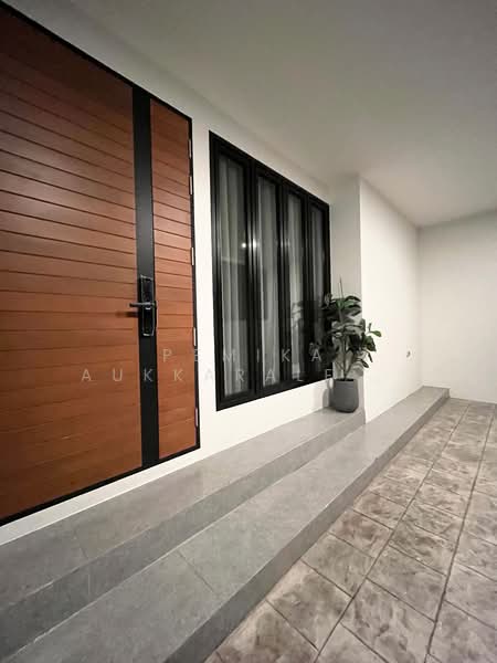 AREA 32 Ekamai-Ramintra, Bangkok, Soi Sangkhom Songkhro 6, Lat Phrao, Bangkok, 3 Bedrooms, 239 sqm, Townhouse For Sale, by Pemika Aukkaraleekul, 500443917 - DDproperty.com