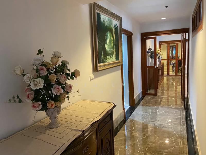33 Tower, Bangkok, 399 Sukhumvit Road, Khlong Tan Nua, Watthana, Bangkok, 3 Bedrooms, 270 sqm, Condo For Sale, by Pemika Aukkaraleekul, 500443928 - DDproperty.com