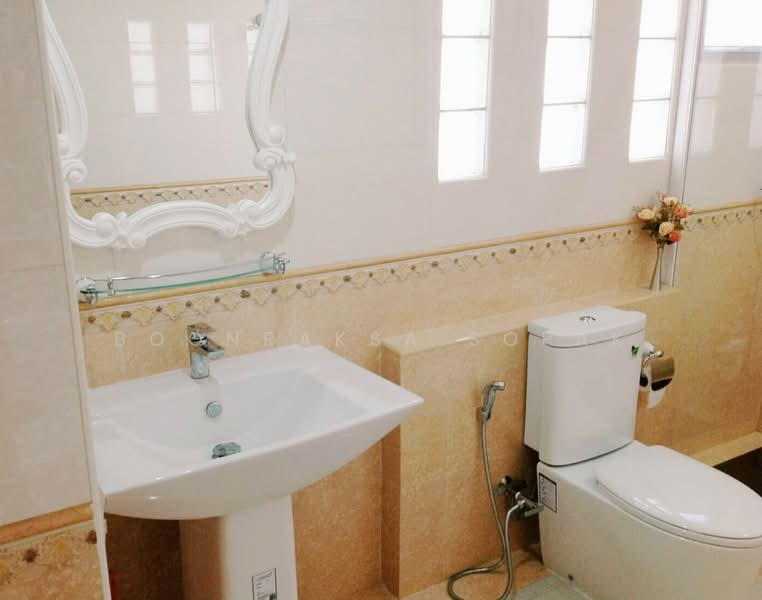 Pathumwan Resort, Bangkok, Phayathai Road, Thanon Phaya Thai, Ratchathewi, Bangkok, 2 Bedrooms, 49 sqm, Condo For Rent, by Boonraksa Sopak, 500443941 - DDproperty.com
