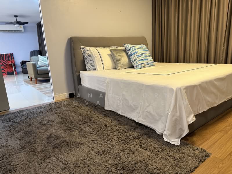 The Clover Thonglor Residence, Bangkok, Soi Sukhumvit 55, Khlong Tan Nua, Watthana, Bangkok, 3 Bedrooms, 115 sqm, Condo For Rent, by Thananthorn Wongvarnkaseam, 500443982 - DDproperty.com