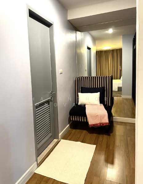 The Clover Thonglor Residence, Bangkok, Soi Sukhumvit 55, Khlong Tan Nua, Watthana, Bangkok, 3 Bedrooms, 115 sqm, Condo For Rent, by Thananthorn Wongvarnkaseam, 500443982 - DDproperty.com