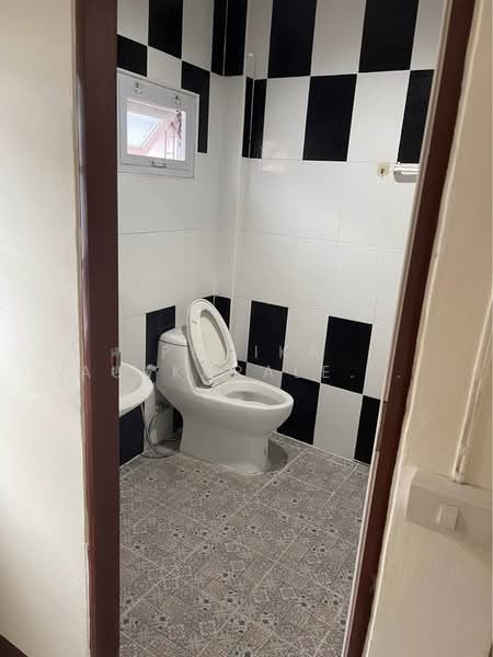 4-BR Townhouse, Bangkok, Lat Phrao, Bangkok, 4 Bedrooms, 382 sqm, Townhouse For Sale, by Pemika Aukkaraleekul, 500444018 - DDproperty.com