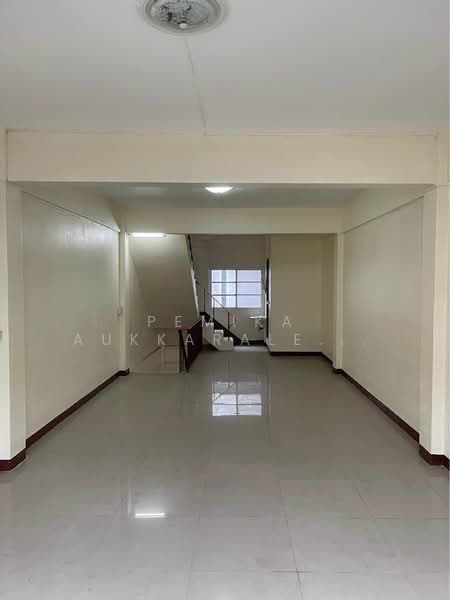4-BR Townhouse, Bangkok, Lat Phrao, Bangkok, 4 Bedrooms, 382 sqm, Townhouse For Sale, by Pemika Aukkaraleekul, 500444018 - DDproperty.com
