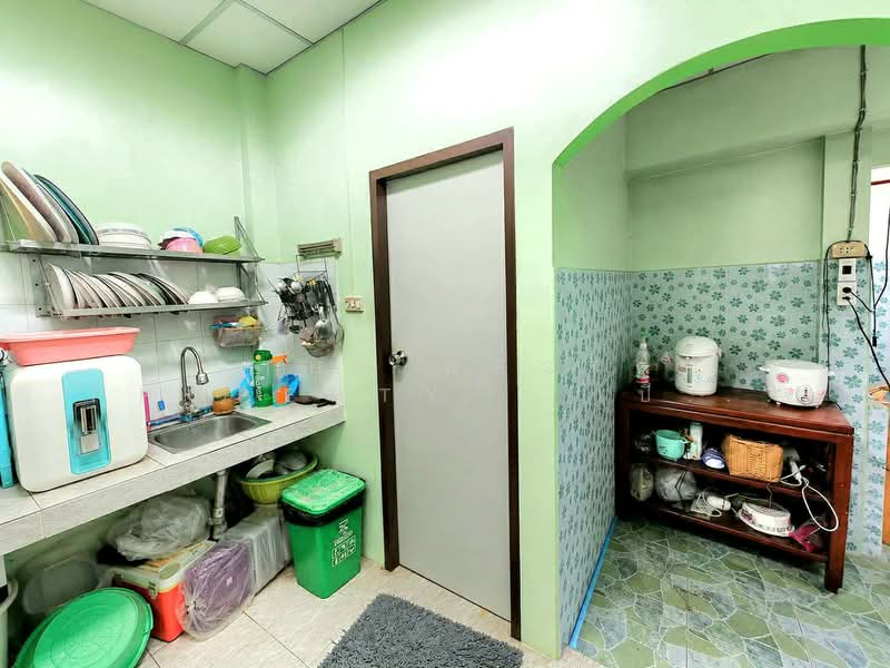 ทาวน์เฮ้าส์นาป่า ชลบุรี, Chon Buri (Pattaya), Na Pa, Muang Chon Buri, Chon Buri (Pattaya), 2 Bedrooms, 150 sqm, Townhouse For Sale, by The Best Property   เปียนโน, 500444102 - DDproperty.com