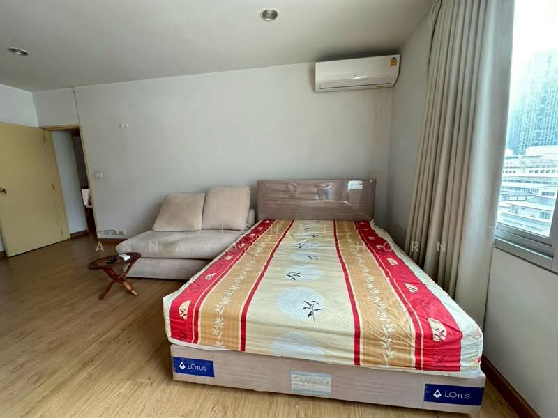 Silom Grand Terrace, Bangkok, Soi Saladaeng 2, Saladaeng Road, Silom, Bang Rak, Bangkok, 1 Bedroom, 81 sqm, Condo For Rent, by Vichai Annavakulthorn, 500444127 - DDproperty.com