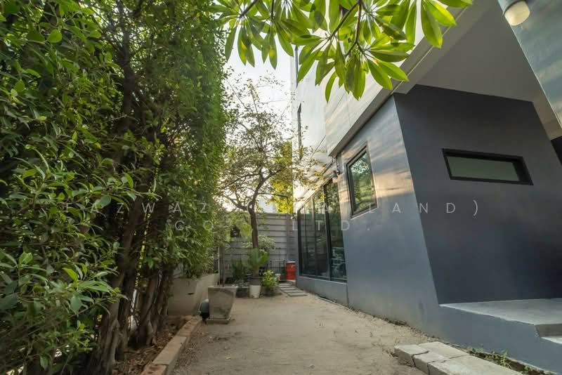 ขายทาวน์เฮาส์ 4 ห้องนอน ลาดพร้าว 182 ตร.ม. เหมาะอยู่เอง–โฮมออฟฟิศ, กรุงเทพ, ลาดพร้าว, กรุงเทพ, 182 ตร.ม., ทาวน์เฮ้าส์ ขาย, โดย Fazwaz (Thailand) Co., Ltd., 500444132 - DDproperty.com