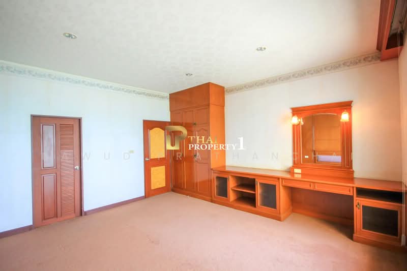 Cha-Am Grand Condotel : ชะอำ แกรนด์ คอนโดเทล, เพชรบุรี, 464 ตรอกทรานสุข, ชะอำ, เพชรบุรี, 456 ตร.ม., คอนโด ขาย, โดย Dawud Prathanchai, 500444159 - DDproperty.com
