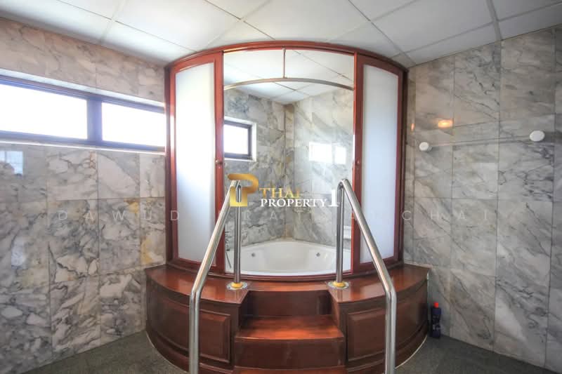 Cha-Am Grand Condotel, Phetchaburi, 464 Tran Suk Alley, Cha-am, Cha-Am, Phetchaburi, 4 Bedrooms, 456 sqm, Condo For Sale, by Dawud Prathanchai, 500444159 - DDproperty.com