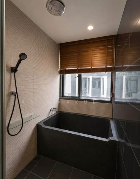 Siamese Gioia, Bangkok, Sukhumvit 31 Road, Khlong Tan Nua, Watthana, Bangkok, 2 Bedrooms, 70 sqm, Condo For Rent, by Vichai Annavakulthorn, 500444170 - DDproperty.com