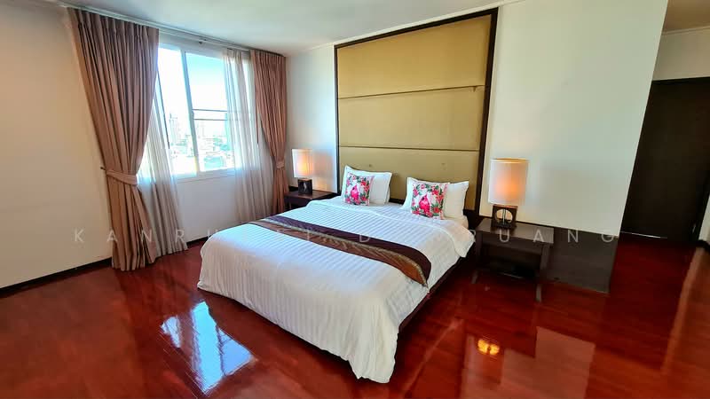 Piyathip Place, Bangkok, 24 Soi Prommitr, Khlong Tan Nua, Watthana, Bangkok, 2 Bedrooms, 173 sqm, Condo For Rent, by Kanrutai Dawruang, 500444179 - DDproperty.com