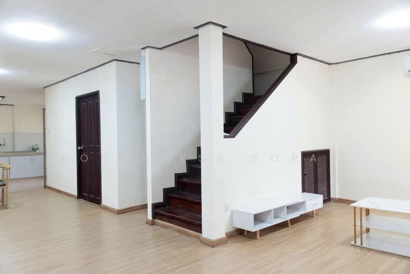4-BR Townhouse, Bangkok, Samsen Nok, Huai Khwang, Bangkok, 4 Bedrooms, 184 sqm, Townhouse For Rent, by Boonraksa Sopak, 500444182 - DDproperty.com