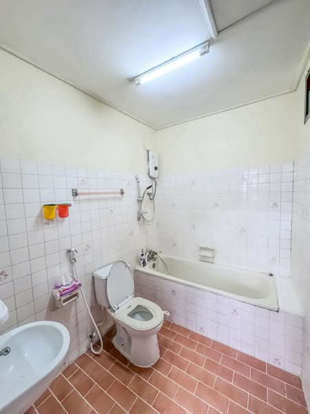 4-BR Townhouse, Bangkok, Samsen Nok, Huai Khwang, Bangkok, 4 Bedrooms, 184 sqm, Townhouse For Rent, by Boonraksa Sopak, 500444182 - DDproperty.com