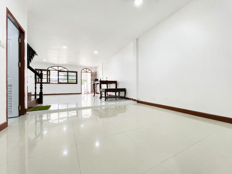 ให้เช่าบ้าน ทาวน์เฮ้าส์ 2ชั้น ซอย.ลาดพร้าววังหิน29 ราคา17,000บาท, กรุงเทพ, ลาดพร้าววังหิน29, ลาดพร้าว, กรุงเทพ, 16 ตร.ม., ทาวน์เฮ้าส์ ให้เช่า, โดย อริย์ธัช นาใจคง, 500444209 - DDproperty.com