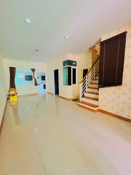 Golden Town Kaset-Ladplakhao, Bangkok, Anusaowari, Bang Khen, Bangkok, 4 Bedrooms, 150 sqm, Townhouse For Sale, by The Best Property นิว, 500444253 - DDproperty.com