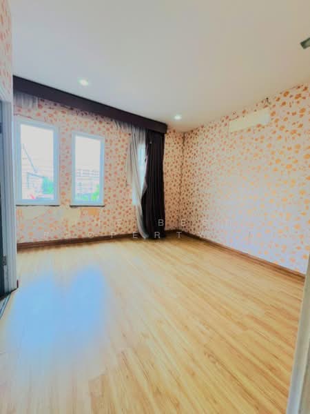 Golden Town Kaset-Ladplakhao, Bangkok, Anusaowari, Bang Khen, Bangkok, 4 Bedrooms, 150 sqm, Townhouse For Sale, by The Best Property นิว, 500444253 - DDproperty.com