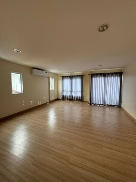 Pradya Biz Home Onnut-Suvarnabhumi, Bangkok, Lat Krabang, Bangkok, 2 Bedrooms, 240 sqm, Townhouse For Sale, by Fazwaz (Thailand) Co., Ltd., 500444280 - DDproperty.com