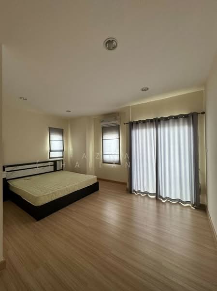 ปรัชญา บิซโฮม อ่อนน6ช-สุวรรณภูมิ : Pradya Biz Home Onnut-Suvarnabhumi, กรุงเทพ, ลาดกระบัง, กรุงเทพ, 240 ตร.ม., ทาวน์เฮ้าส์ ขาย, โดย Fazwaz (Thailand) Co., Ltd., 500444280 - DDproperty.com