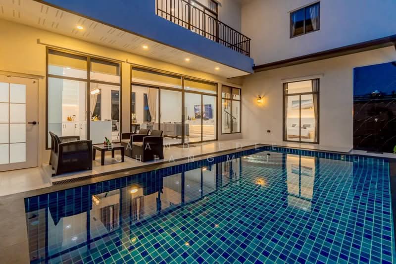Luxury Pool Villa for Rent near Big C Mae Hia, Chiang Mai Rental Price: 100,000 THB / month No.9P029, Chiang Mai, Pa Daet, Muang Chiang Mai, Chiang Mai, 4 Bedrooms, 200 sqm, Single Detached House For Rent, by Baandeedee Chiangmai, 500444292 - DDproperty.com