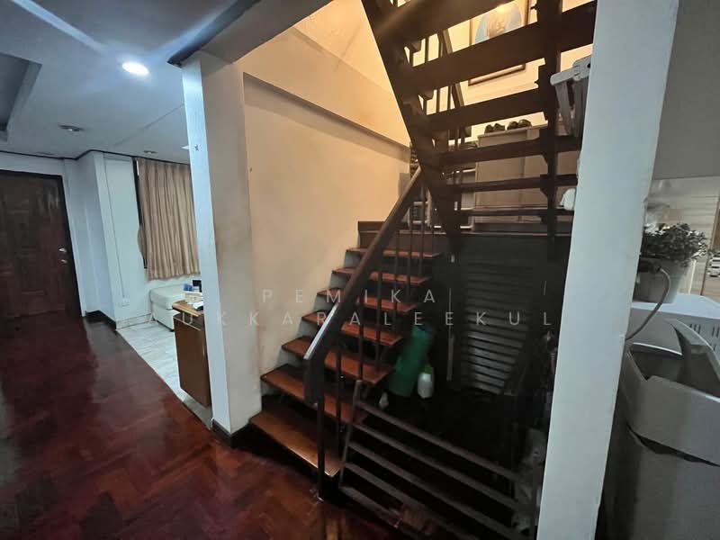 5-BR Townhouse, Bangkok, Khlong Tan Nua, Watthana, Bangkok, 5 Bedrooms, 270 sqm, Townhouse For Sale, by Pemika Aukkaraleekul, 500444293 - DDproperty.com