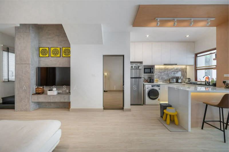 Landmark Ekamai-Ramindra, Bangkok, Sukhonthasawat Road, Lat Phrao, Bangkok, 3 Bedrooms, 184 sqm, Townhouse For Rent, by Apissara Issareeya, 500444331 - DDproperty.com